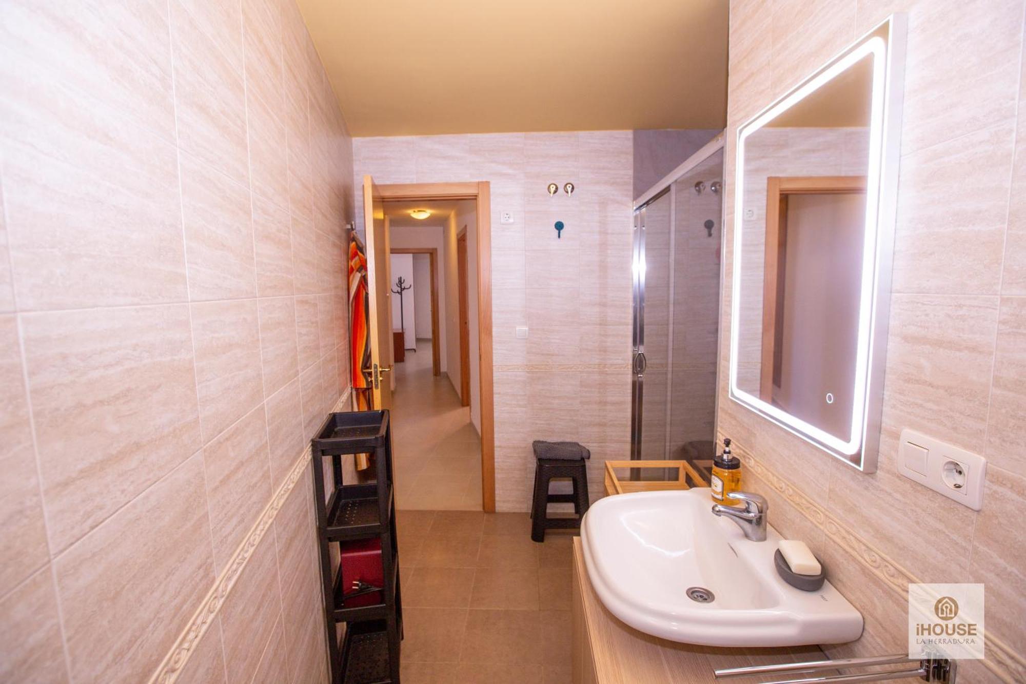 Herminia Apartment *